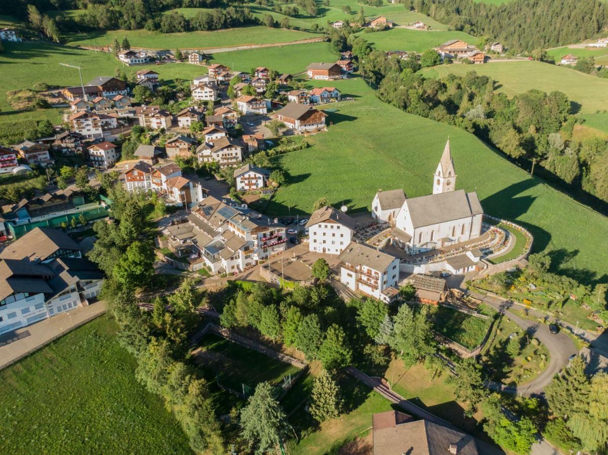 Hotel Zum Loewen - Al Leone Meltina Exteriér fotografie